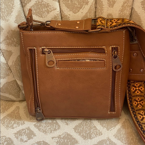 Nocona Ivy Brown Leather Crossbody Bag with Leather Strap - Picture 5 of 10